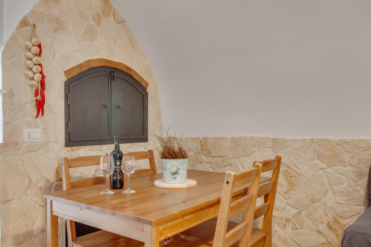 La Chicca Historic Center Beautiful Flat Apartment Monopoli Exterior photo