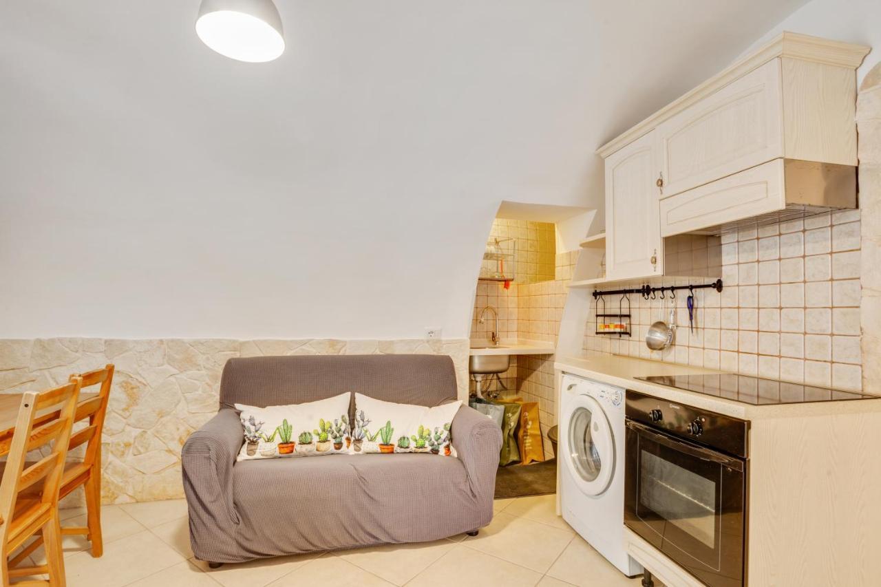 La Chicca Historic Center Beautiful Flat Apartment Monopoli Exterior photo