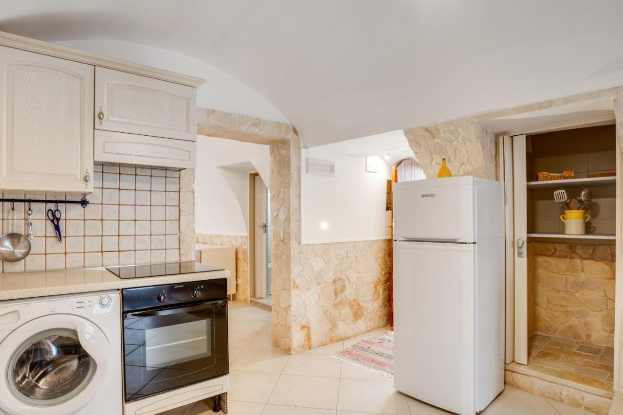 La Chicca Historic Center Beautiful Flat Apartment Monopoli Exterior photo